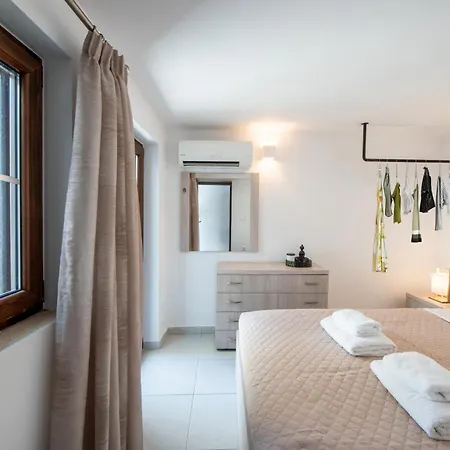Apartment Amarantios Urban Nest *