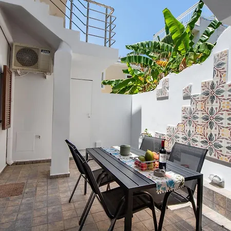 Amarantios Urban Nest Apartment *